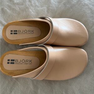 Björk Women's Cream Mules